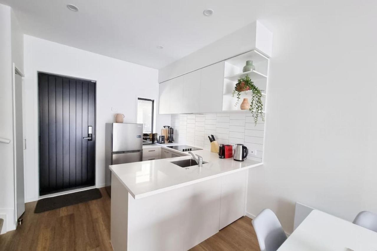 Huntington Townhouse With Patio And Parking Villa Auckland Eksteriør billede